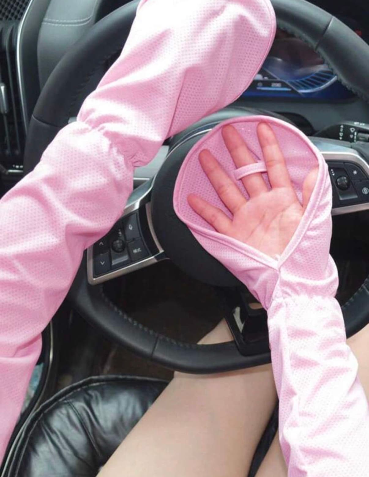 قلفز سواقه للحماية من أشعة شمس